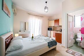 Mariana Apartments