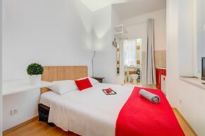 Apartment & Studio Riva Lucija by Litto