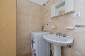 2977 Villetta Idume by Barbarhouse