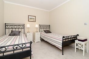 Apartments Gaura
