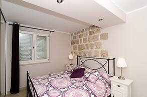 Apartments Gaura