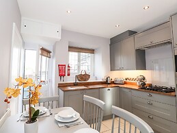 Lakestone Cottage