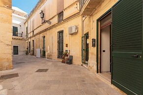 2417 Dimora Santa Croce by Barbarhouse