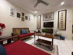 Baba & Charlie Homestay