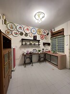 Baba & Charlie Homestay