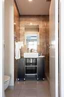 3-bed, Sleeps 6, Free Parking