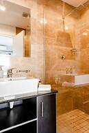 3-bed, Sleeps 6, Free Parking