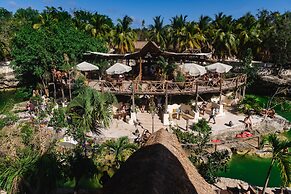 BH HOTEL & CENOTE TULUM - Adults Only