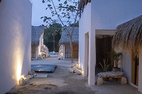 BH HOTEL & CENOTE TULUM - Adults Only