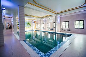 Nam Hong Hotel