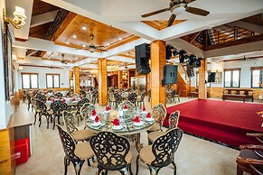 Nam Hong Hotel