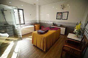 Nam Hong Hotel