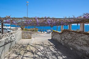 2910 Casa Botte by Barbarhouse