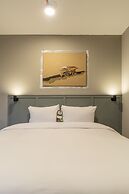 Bon 17 Hotel