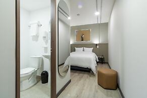 Bon 17 Hotel