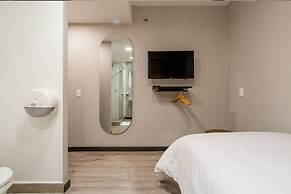 Bon 17 Hotel