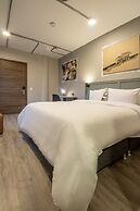 Bon 17 Hotel