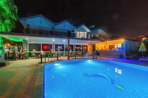 Sayanora Hotel- All Inclusive
