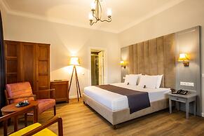 Zanike Hotel