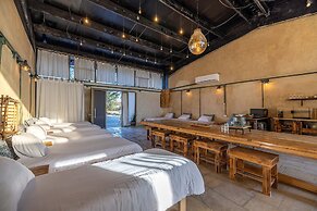 ibex unique Desert Inn