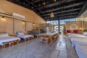 ibex unique Desert Inn