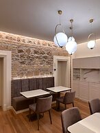 Martina Suites