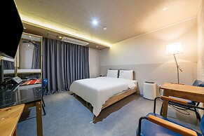 Z Hotel