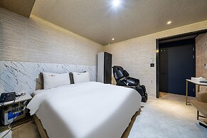 Z Hotel