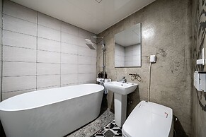 Z Hotel