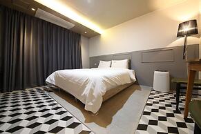 Z Hotel