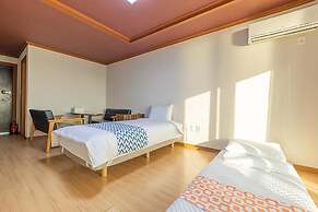 Geoje Daesan Oceanview Spa Pension