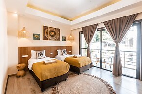 Molly Resort