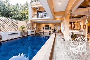 Molly Resort