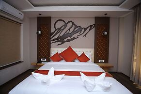 Kings Hotel Rajkuti