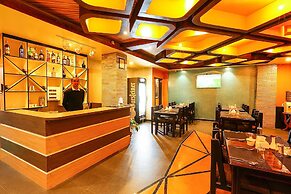 Kings Hotel Rajkuti