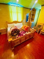 Hotel Gems Palace