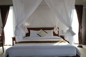 S Hotel & Resort