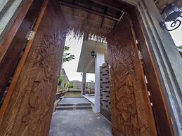S Hotel & Resort