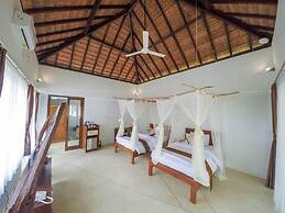 S Hotel & Resort