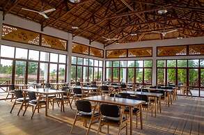 S Hotel & Resort