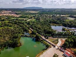 S Hotel & Resort