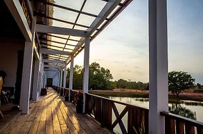 S Hotel & Resort