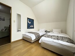 Miyuki Townhouse