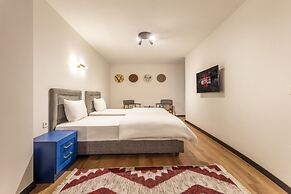 Hexa Suites Hotel