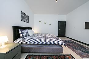 Hexa Suites Hotel