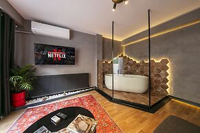 Hexa Suites Hotel