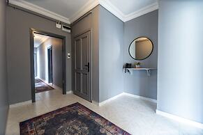 Hexa Suites Hotel