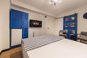 Hexa Suites Hotel