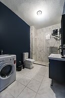 Hexa Suites Hotel