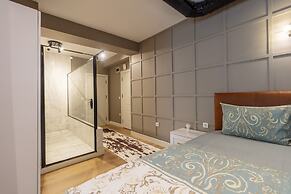 Hexa Suites Hotel